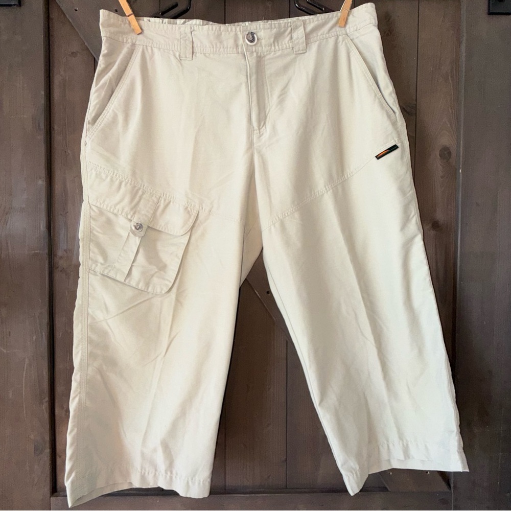 🇨🇦 Men's Beige Cargo Shorts with Side Utility Pocket Design in Canada